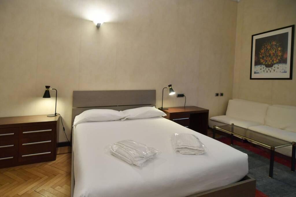 Ampio Appartamento Milano Centro Crocetta Exterior photo